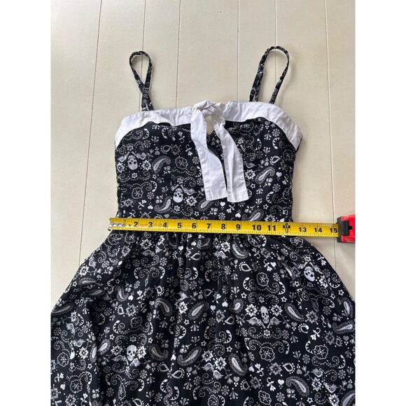 Hell Bunny Skulls Goth Bandana Mini Dress Hot Topic Women's Size S Black White - Picture 5 of 5